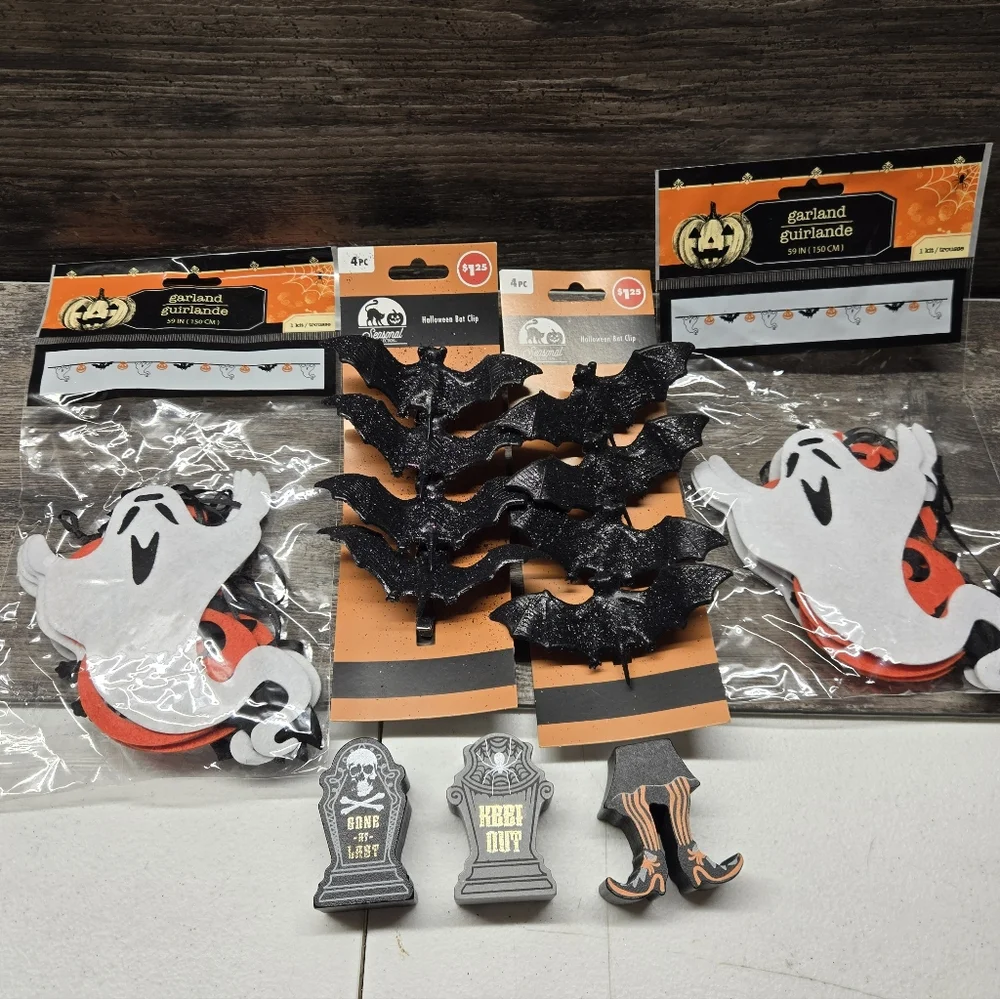 Craft Halloween Die Cuts, Bats,‎ Ghosts, Grave Stones Lot Bundle